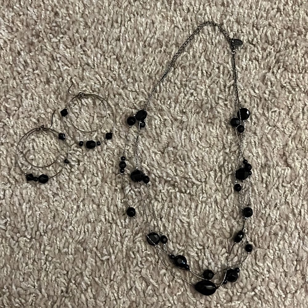 Claire’s Necklace and Earring Set